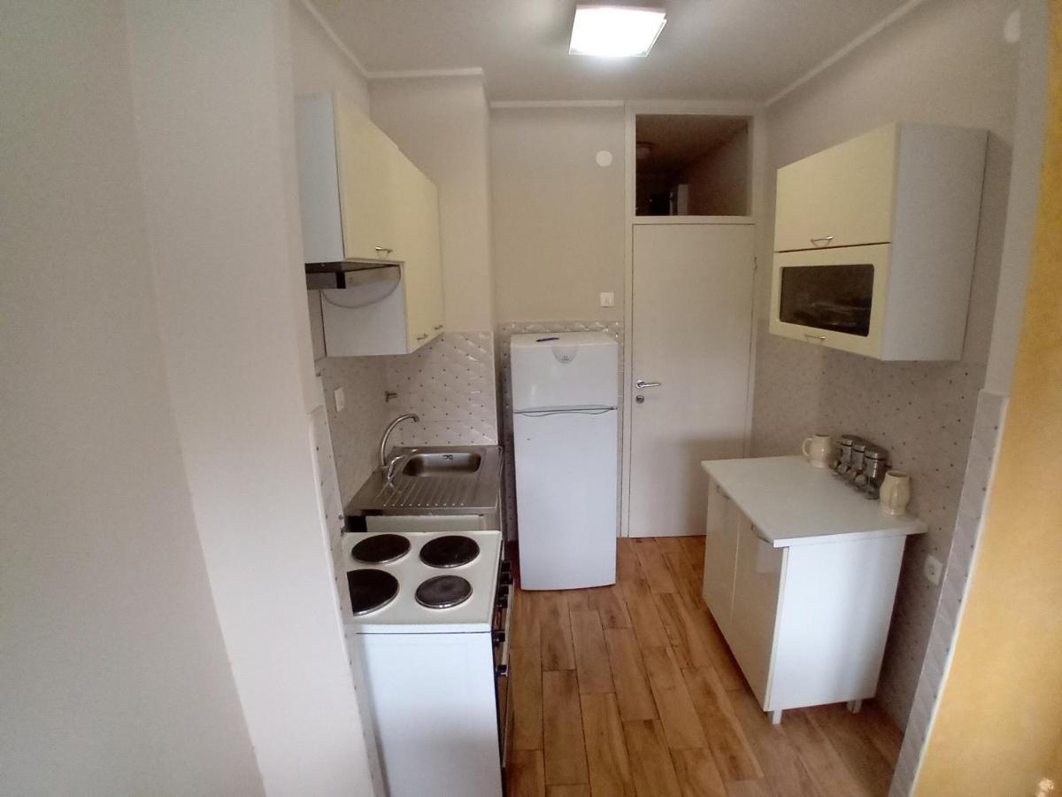 Apartments Mellon 포드고리차 외부 사진